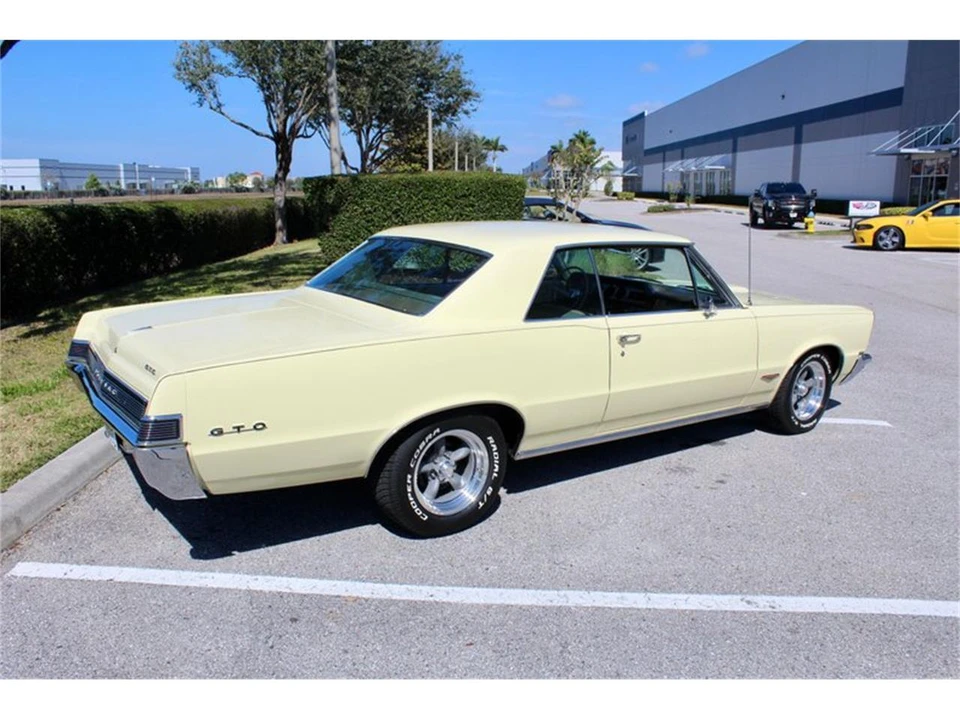 1965 Pontiac GTO 1st Gen - Image 17 of 31