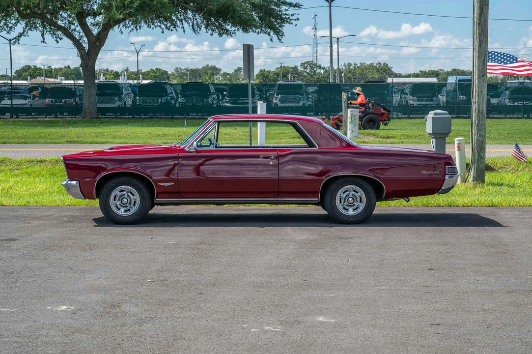 1965 Pontiac GTO 1st Gen - Image 17 of 31