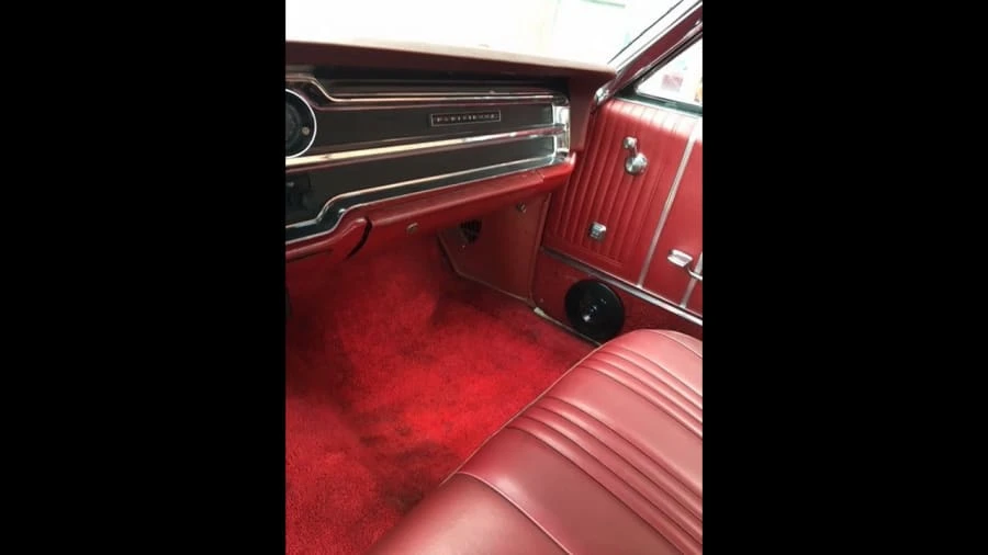 1965 Pontiac Parisienne - Image 7 of 10