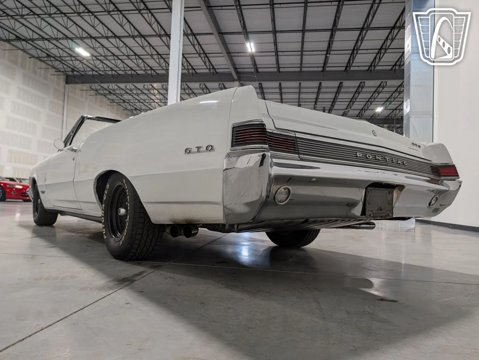 1965 Pontiac Tempest - Image 9 of 12