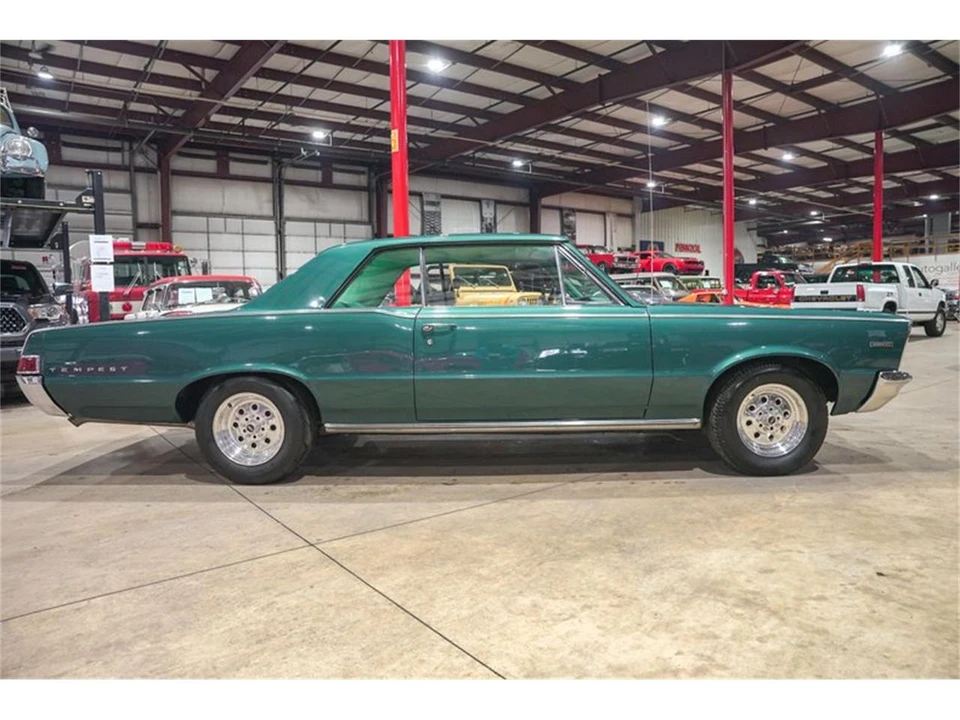 1965 Pontiac Tempest - Image 10 of 31