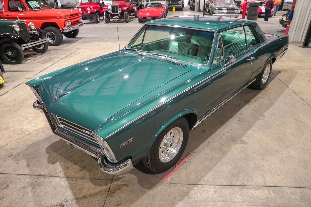 1965 Pontiac Tempest - Image 15 of 31