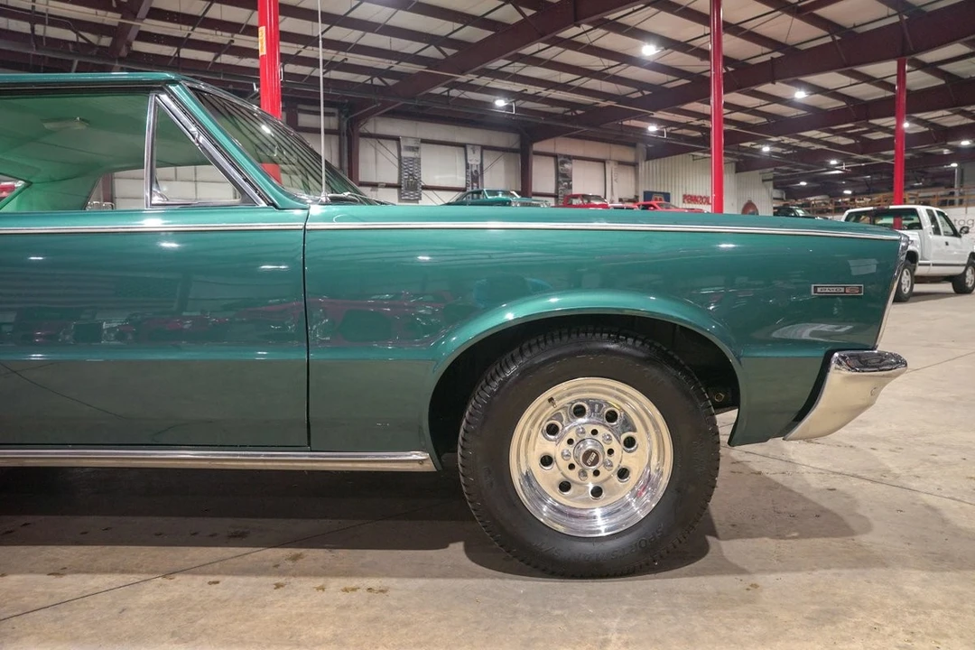 1965 Pontiac Tempest - Image 11 of 31