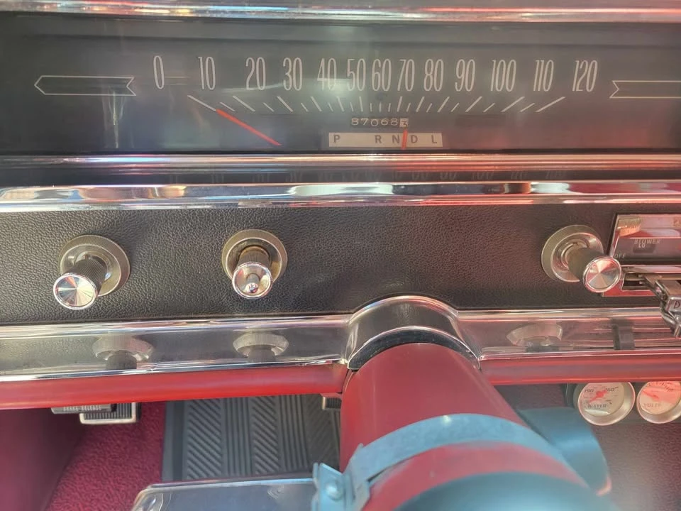 1965 Pontiac Parisienne - Image 7 of 10