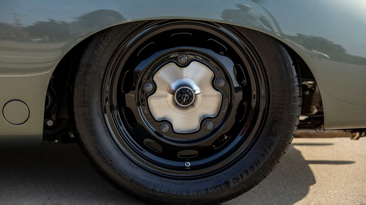 1965 Porsche 356 C - Image 22 of 31