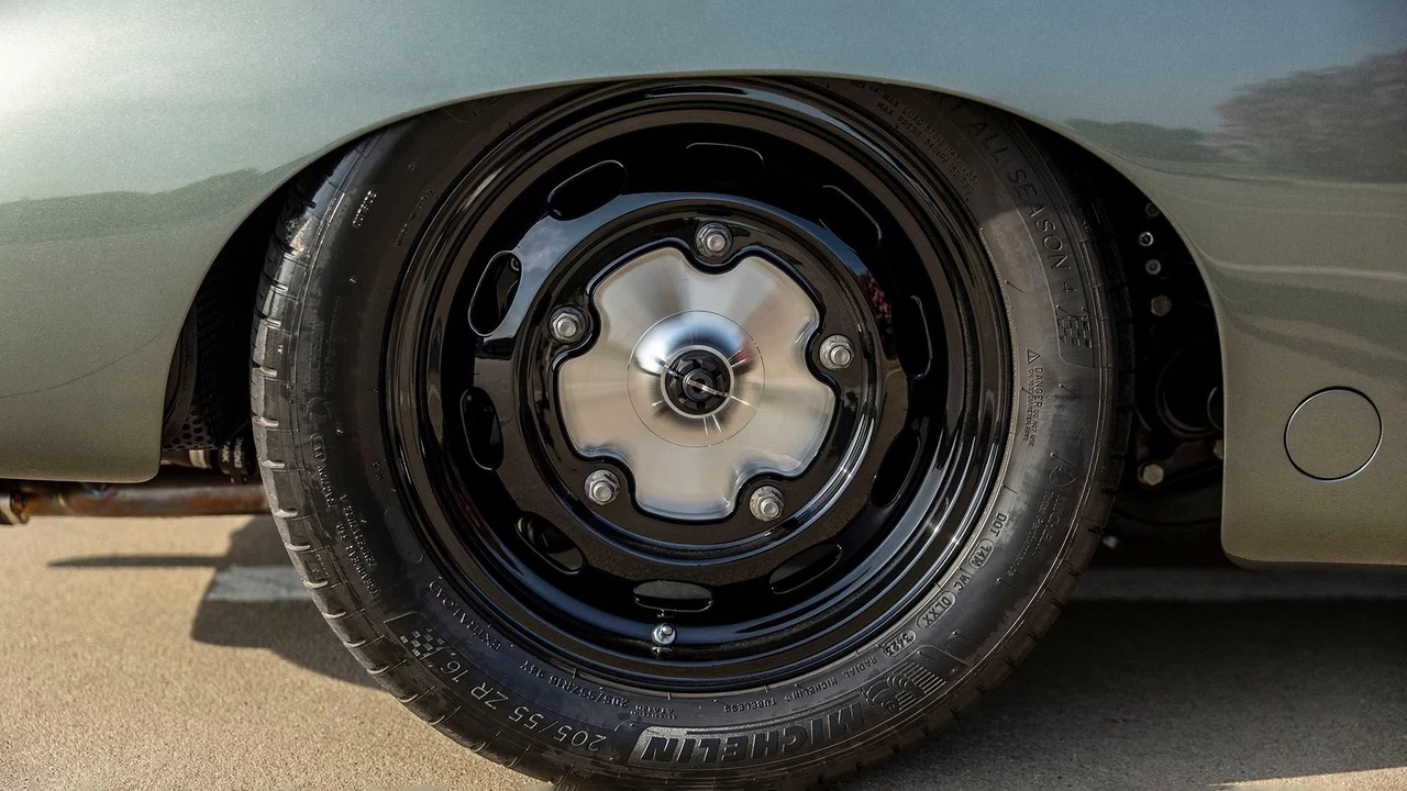 1965 Porsche 356 C - Image 23 of 31
