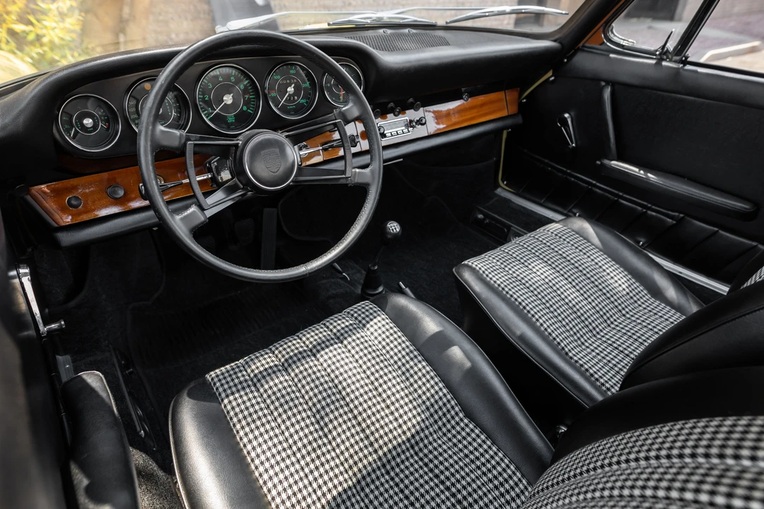 1965 Porsche 901 - Image 5 of 31