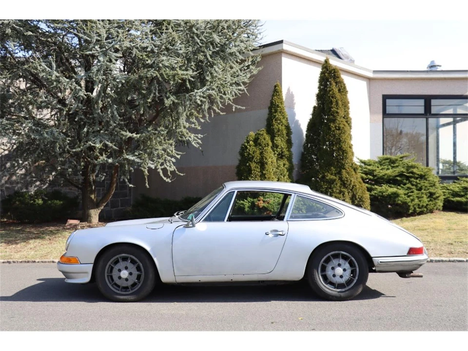 1965 Porsche 911 F-Body SWB - Image 4 of 9