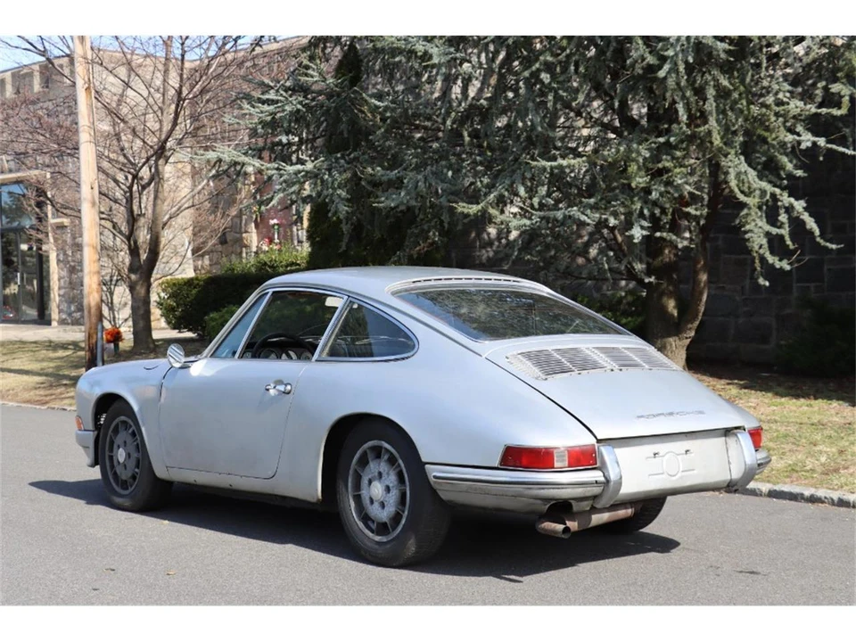 1965 Porsche 911 F-Body SWB - Image 6 of 9