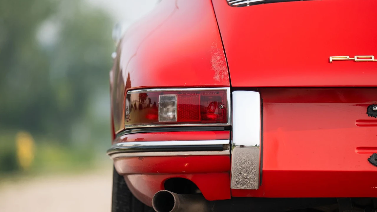 1965 Porsche 911 F-Body SWB - Image 27 of 31