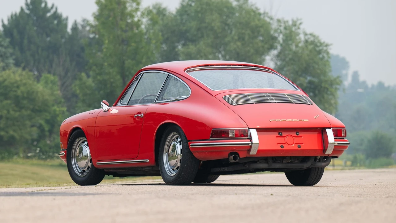 1965 Porsche 911 F-Body SWB - Image 15 of 31