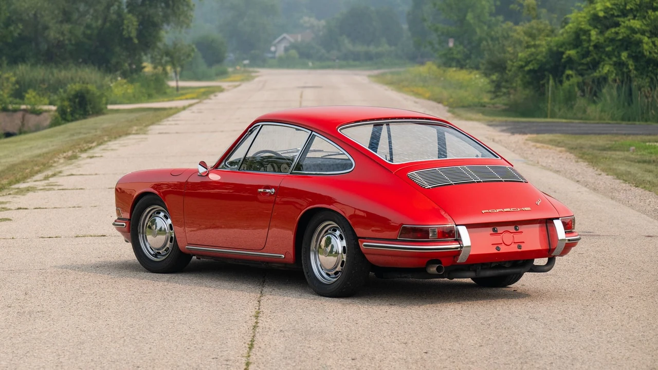 1965 Porsche 911 F-Body SWB - Image 14 of 31