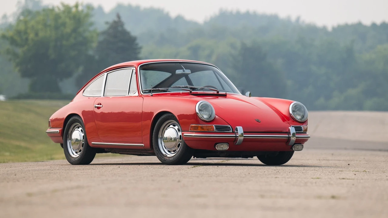 1965 Porsche 911 F-Body SWB - Image 13 of 31