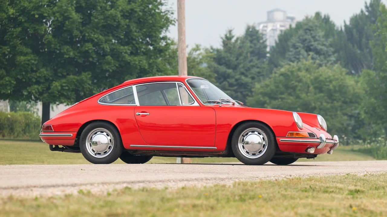 1965 Porsche 911 F-Body SWB - Image 11 of 31