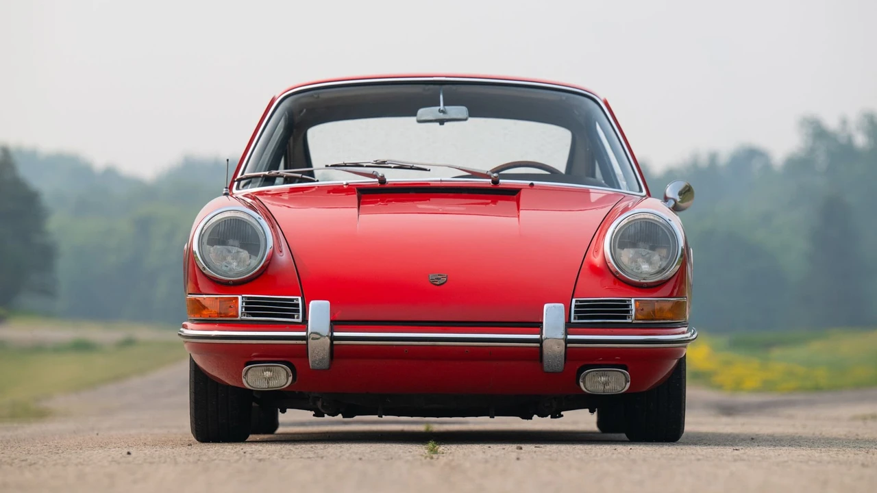 1965 Porsche 911 F-Body SWB - Image 3 of 31