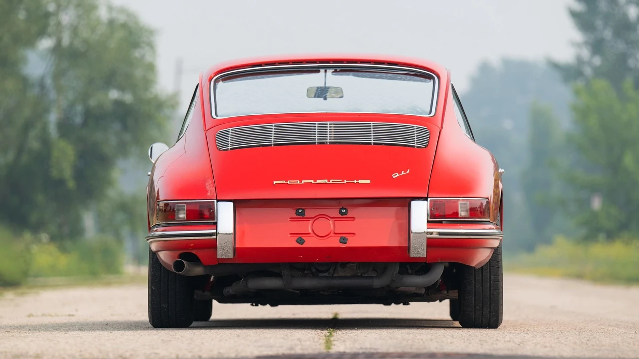 1965 Porsche 911 F-Body SWB - Image 2 of 31
