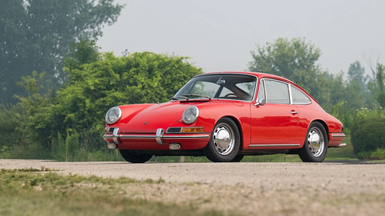 1965 Porsche 911 F-Body SWB - Image 9 of 31