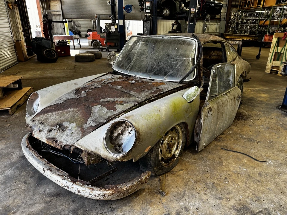 1965 Porsche 901 - Image 2 of 21