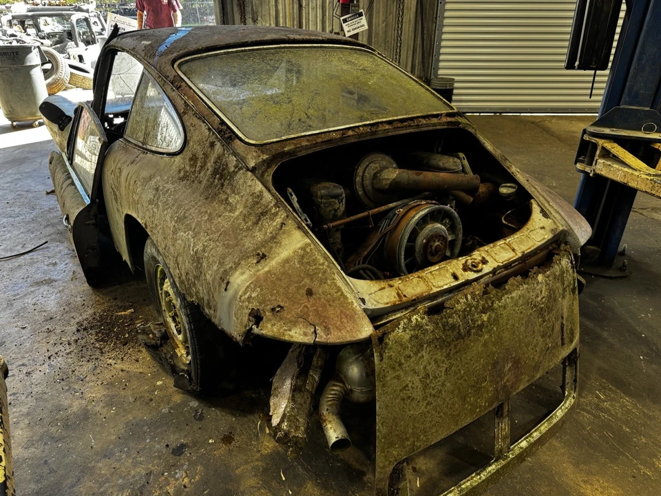1965 Porsche 901 - Image 3 of 21