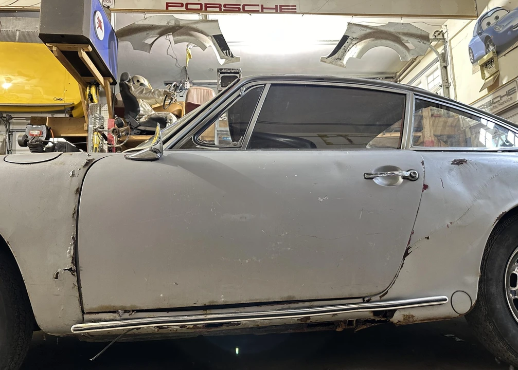 1965 Porsche 911 F-Body SWB - Image 25 of 31