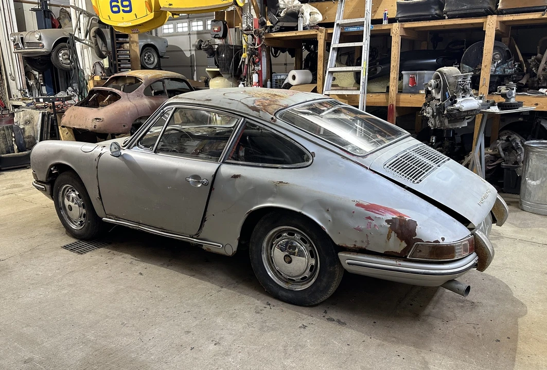1965 Porsche 911 F-Body SWB - Image 15 of 31