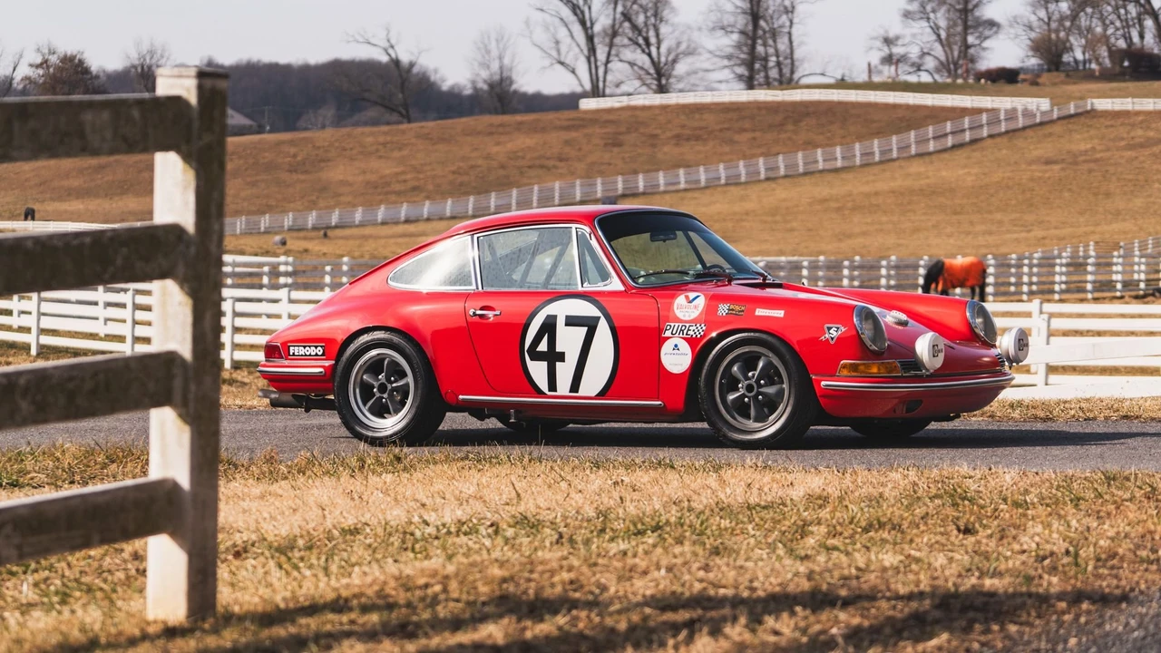 1965 Porsche 911 F-Body SWB - Image 19 of 31