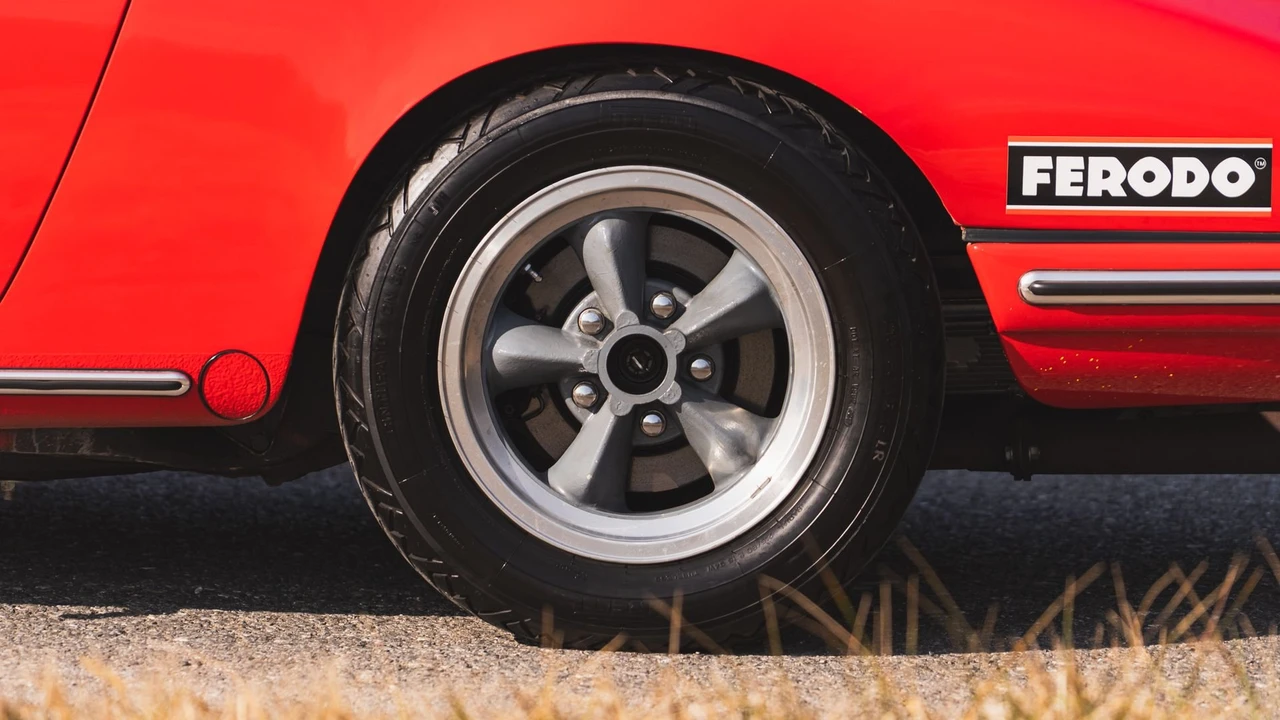 1965 Porsche 911 F-Body SWB - Image 15 of 31