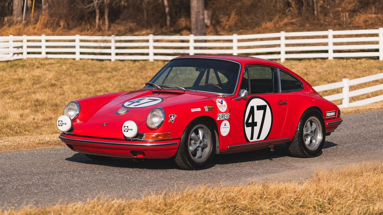 1965 Porsche 911 F-Body SWB - Image 10 of 31