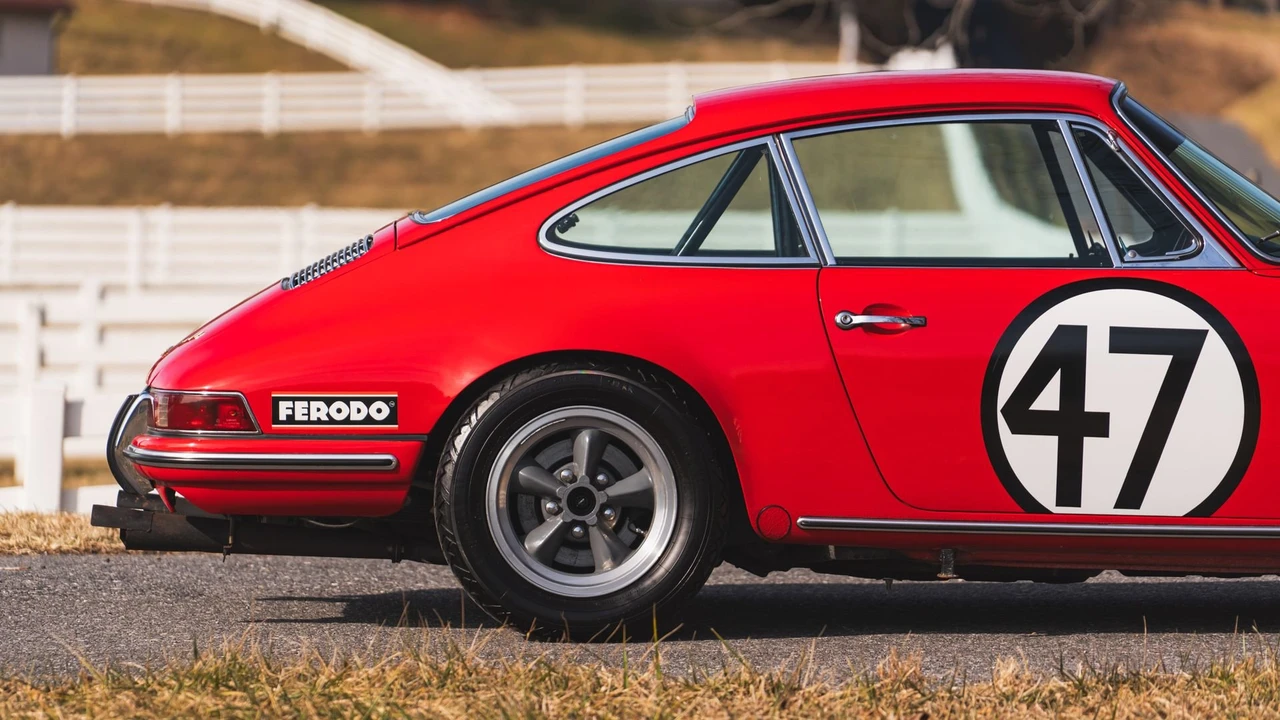 1965 Porsche 911 F-Body SWB - Image 23 of 31