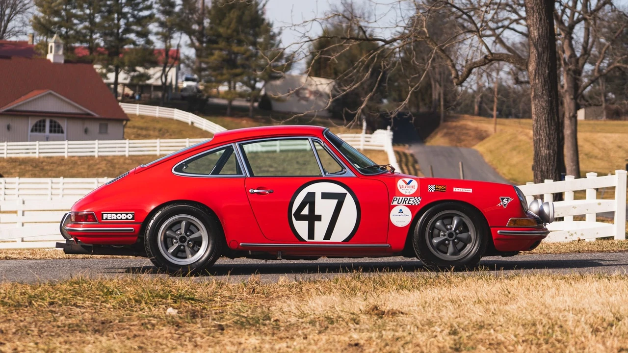 1965 Porsche 911 F-Body SWB - Image 21 of 31