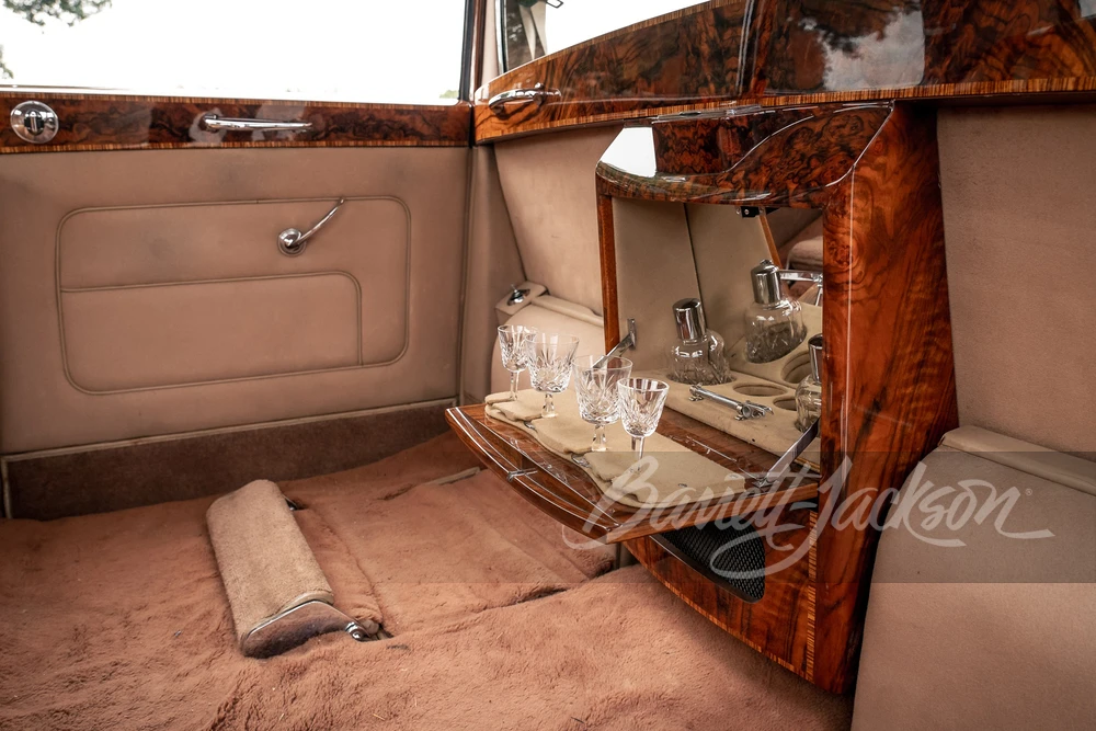 1965 Rolls-Royce Phantom V - Image 16 of 31