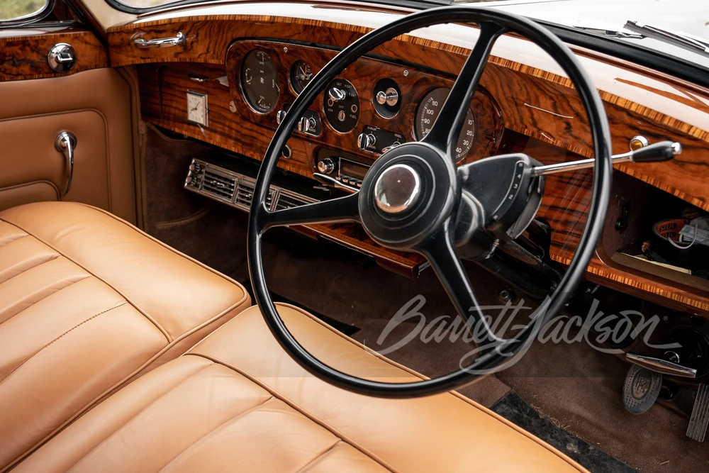 1965 Rolls-Royce Phantom V - Image 17 of 31