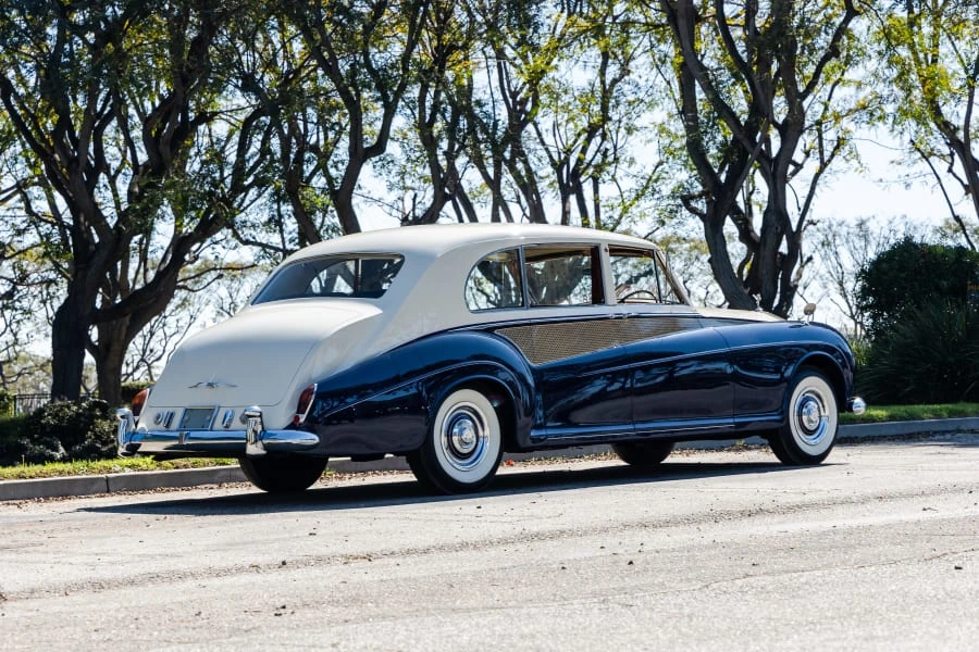 1965 Rolls-Royce Phantom V - Image 3 of 31