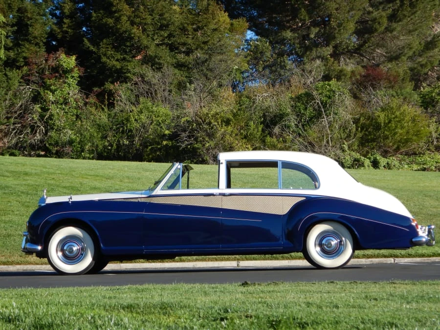 1965 Rolls-Royce Phantom V - Image 2 of 31