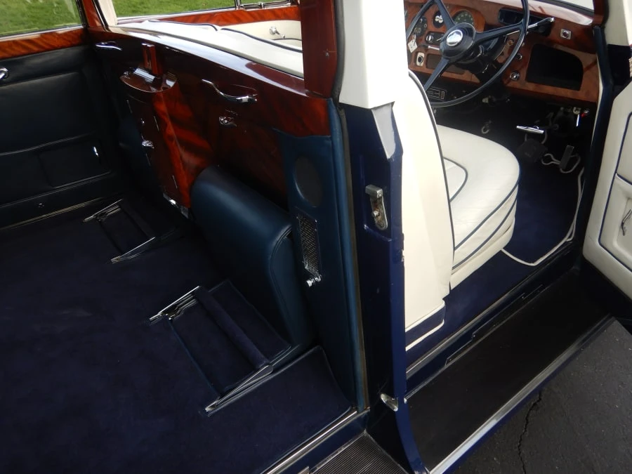 1965 Rolls-Royce Phantom V - Image 25 of 31