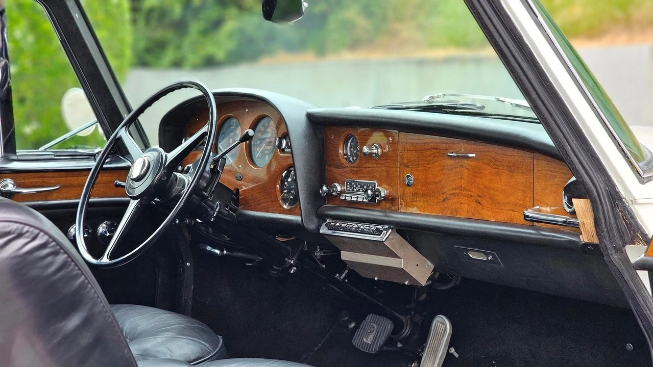 1965 Rolls-Royce Silver Cloud III - Image 14 of 21