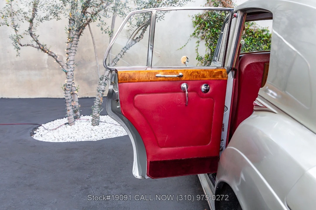1965 Rolls-Royce Silver Cloud III - Image 18 of 31