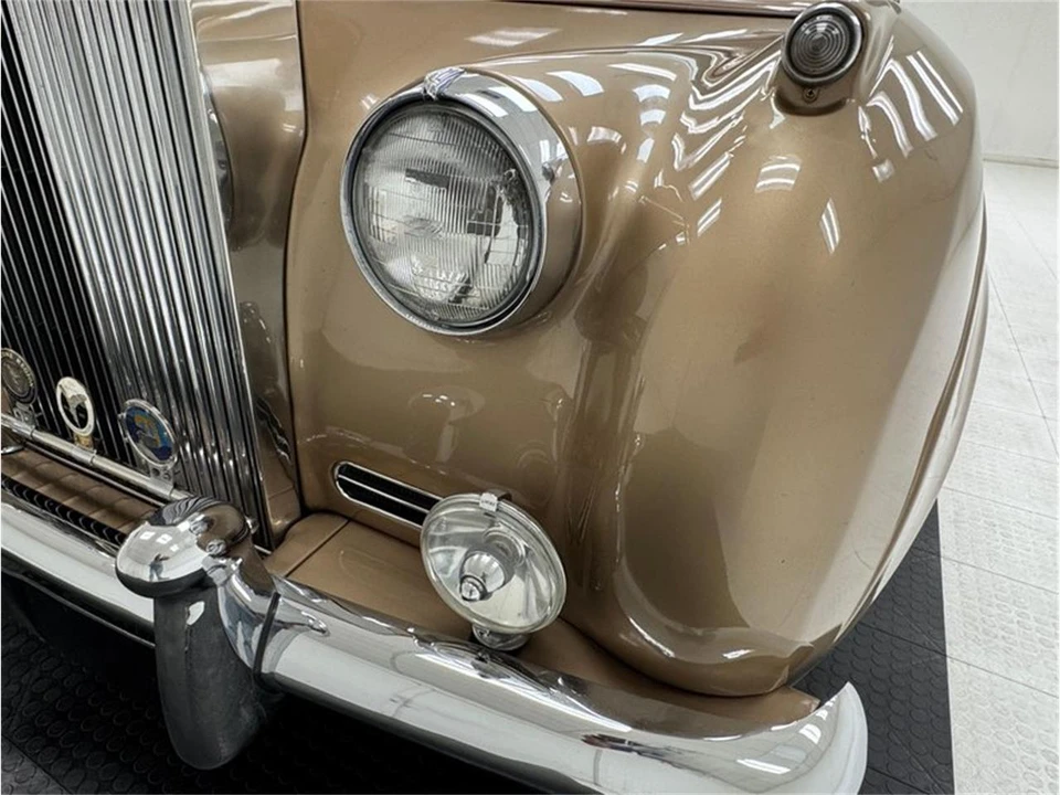 1965 Rolls-Royce Silver Cloud III - Image 11 of 31