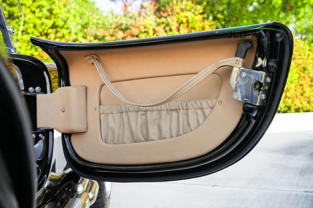 1965 Shelby CSX Cobra Continuation - Image 27 of 31