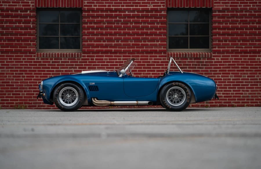 1965 Shelby Cobra 427 - Image 2 of 28