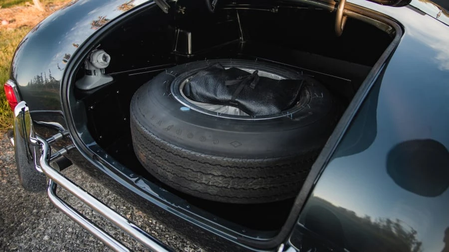 1965 Shelby Cobra 427 - Image 31 of 31