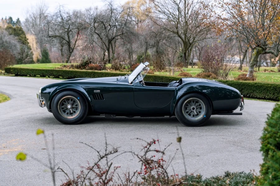 1965 Shelby Cobra 427 - Image 2 of 31