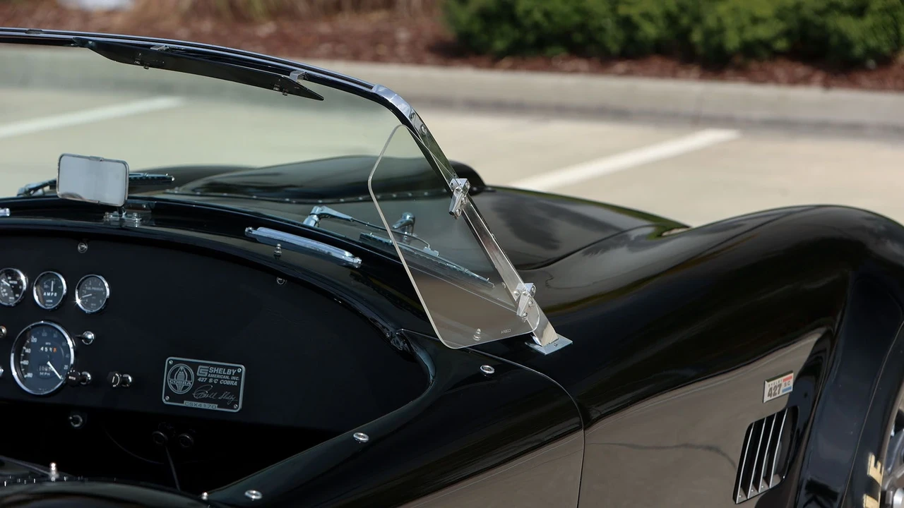 1965 Shelby Cobra 427 - Image 7 of 31