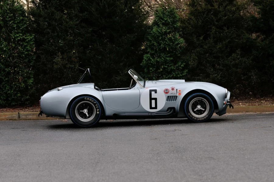 1965 Shelby Cobra 427 - Image 2 of 12