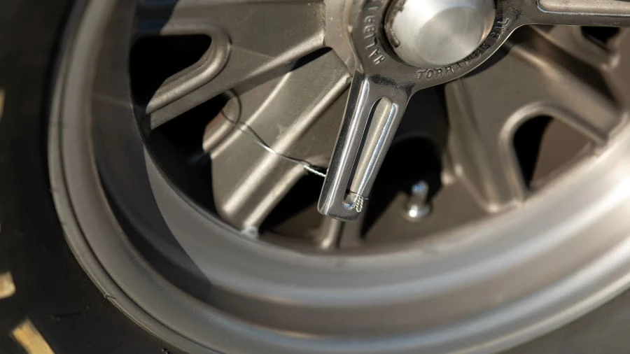 1965 Shelby Cobra 427 - Image 27 of 31
