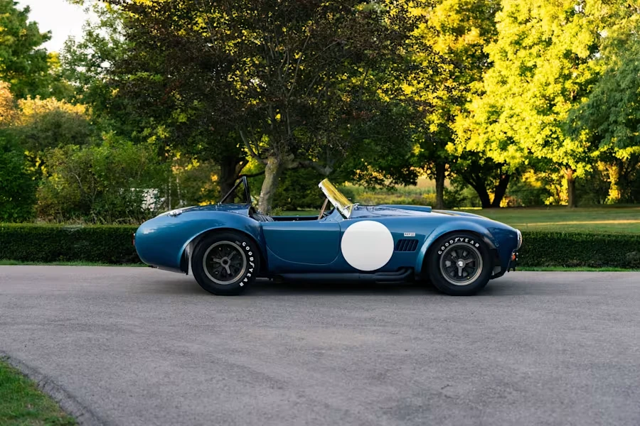 1965 Shelby Cobra 427 - Image 2 of 31