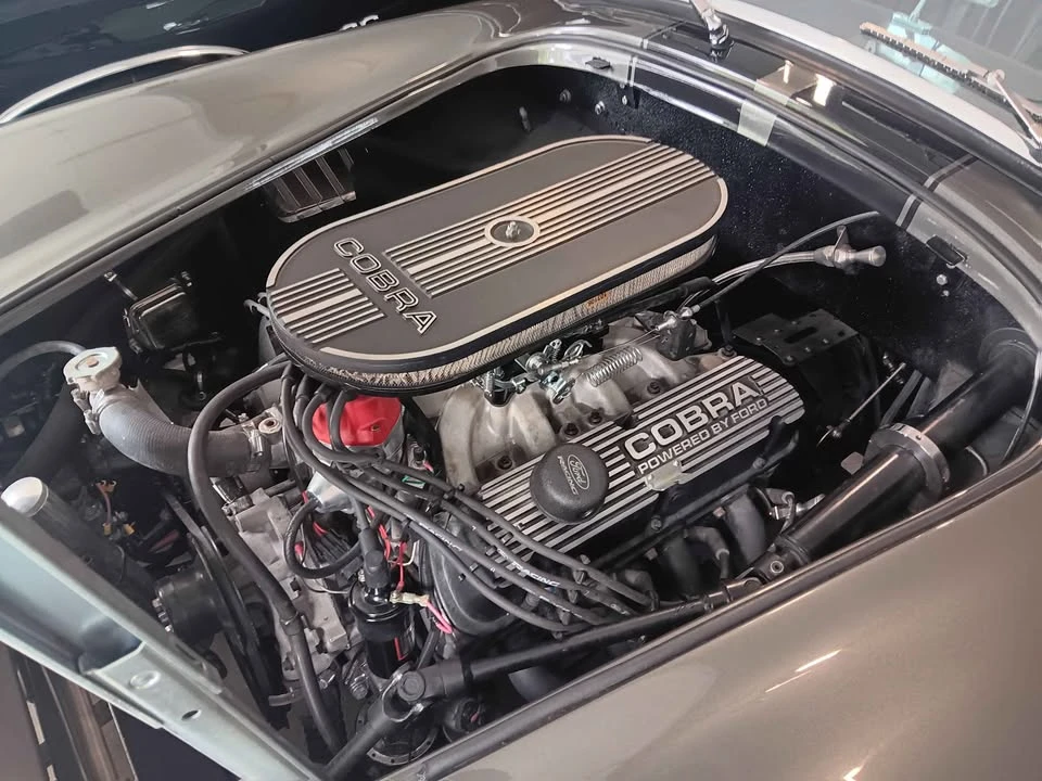 1965 Shelby Cobra 427 - Image 2 of 10