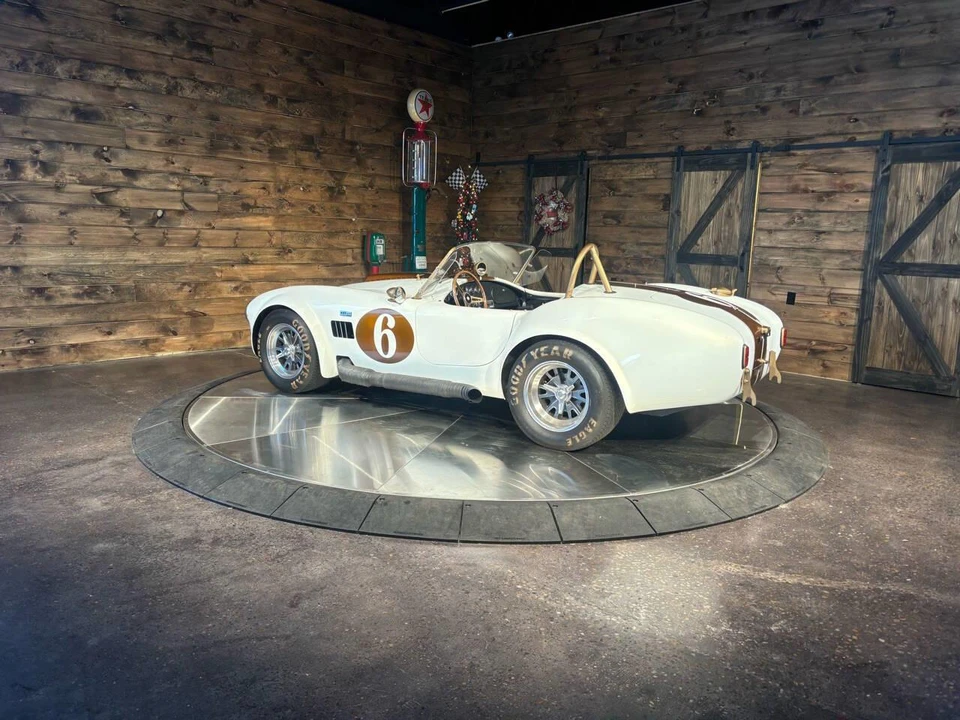 1965 Shelby Cobra 289 - Image 4 of 31