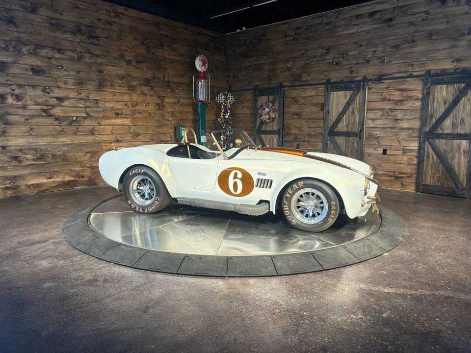 1965 Shelby Cobra 289 - Image 15 of 31
