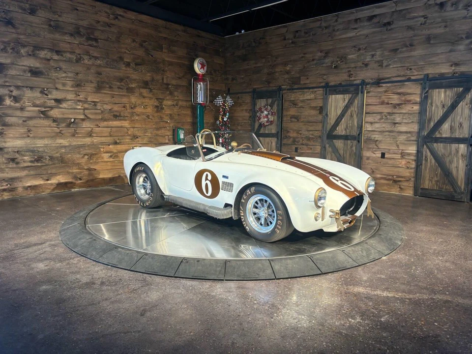 1965 Shelby Cobra 289 - Image 17 of 31